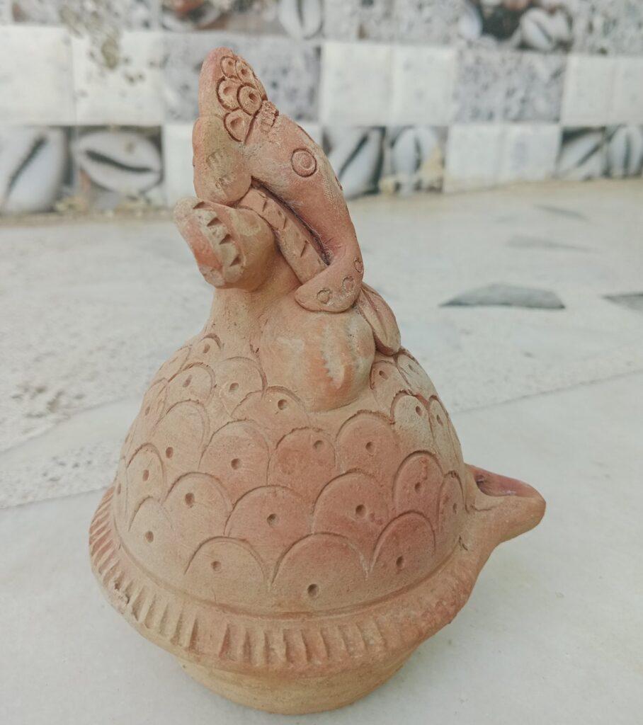 terracotta-clay-pottery-oil-lamp