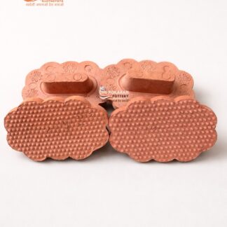 TERRACOTTA HEEL FOOT SCRUBBER set of 4

By THE POKARAN POTTERY